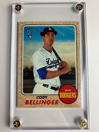 2017 Topps Heritage Cody Bellinger Rookie Card