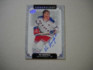 {1} 18/19 Ud Chronology: Vic Hatfield Autographed Fh - Nyr - Vh