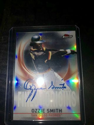 2019 Topps Finest Ozzie Smith San Diego Padres On Card Auto Refractor.  Case Hit.