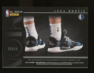 2018 - 19 Panini Noir Sneaker Spotlight Luka Doncic Mavericks RC AUTO 20/99 2