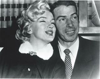 Joe Dimaggio & Marilyn Monroe - 8 " X 10 " Photo - January 4,  1954 - Wedding Day