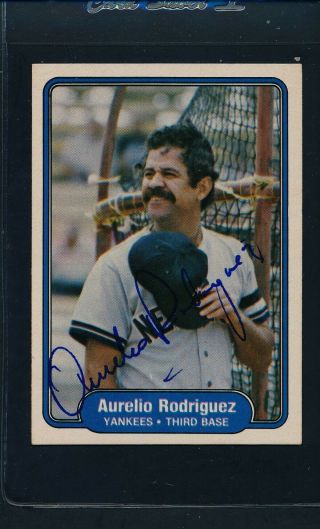 1982 Fleer 53 Aurelio Rodriguez Yankees Signed Auto 50008