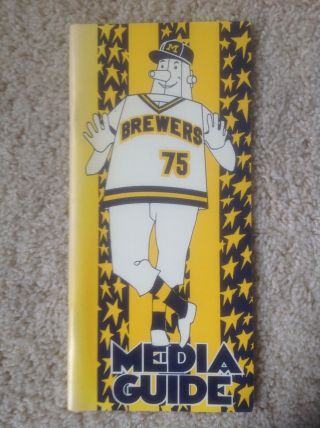 1975 Milwaukee Brewers Media Guide Hank Aaron