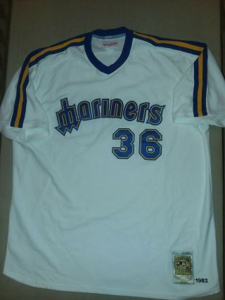 1982 Seattle Mariners Mitchell & Ness Throwback Jersey - Gaylord Perry