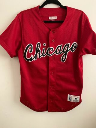 Mitchell And Ness Mens Size M Chicago Bulls Button Nba Baseball Jersey Red