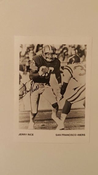 Nfl 49ers Jerry Rice Black And White Photo 5 " X 7 " With Fascimile Autograph