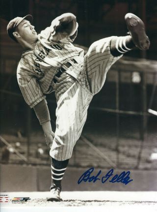 Autographed 8x10 Bob Feller Cleveland Indians Photo - W/coa