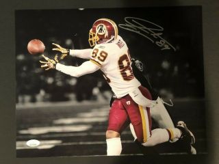 Washington Redskins,  Santana Moss Signed 11x14 Photo Spot Light W/jsa