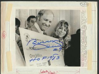Bobby Hull Signing With Wha Autographed Press Photo 1972 Nhl Wha Hockey C/w