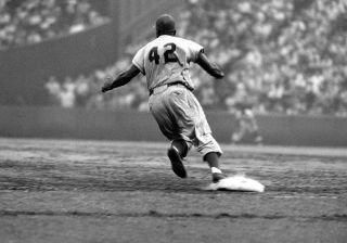 Jackie Robinson - 8 " X 10 " Photo - 1955 - Brooklyn Dodgers - Ebbets Field