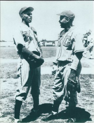 Jackie Robinson & Satchel Paige - 8 " X 10 " Photo - 1945 - Kansas City Monarchs