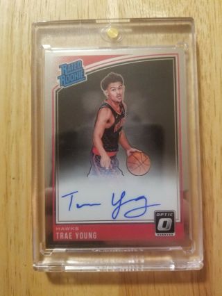 2018 - 19 Donruss Optic Trae Young On Card Auto Rated Rookie Rc Hawks 198 Silver