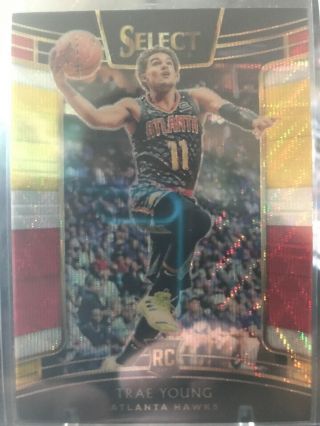 2018 - 19 Select Trae Young Rookie Red Yellow Prizm Rc 45 Atlanta Hawks