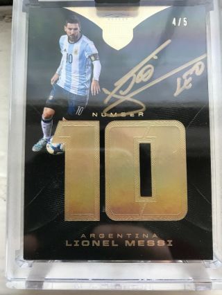 2018 Panini Eminence Number 10 Lionel Messi 4/5