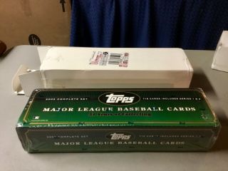 2002 Topps Baseball Cards,  Complete Set,  Factory,  718 Cards Series 1 & 2