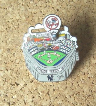 Ny York Yankees Yankee Stadium Lapel Pin By Fazzino Mlb Sliding Balloon