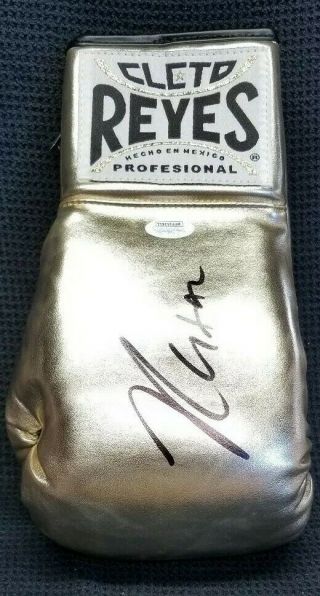 JULIO CESAR CHAVEZ Signed Autographed CLETO REYES Gold Boxing Glove.  WITNESS JSA 5