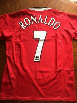 Ronaldo 7.  Manchester United Home Football Shirt 2004 - 2006.  Size: L.  Nike