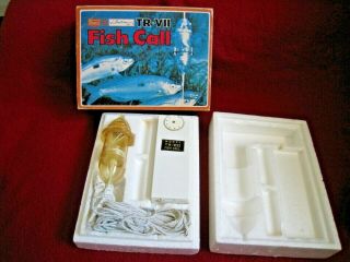 Rare 1950 ' s TED WILLIAMS Sears Fish Call Transmitter w/ Box. 3