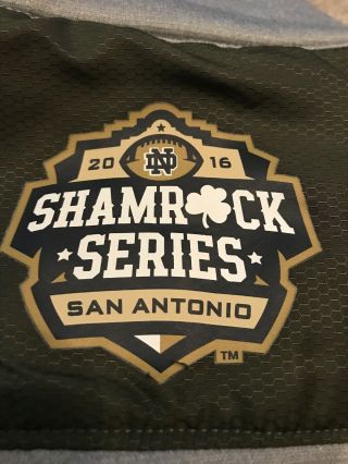 TEAM ISSUED NOTRE DAME FOOTBALL UNDER ARMOUR SHAMROCK SERIES 1/4 ZIP UP MED 4