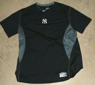 Silky Feel Nike Pro Fitted Dri - Fit Vented York Yankees T - Shirt Men 