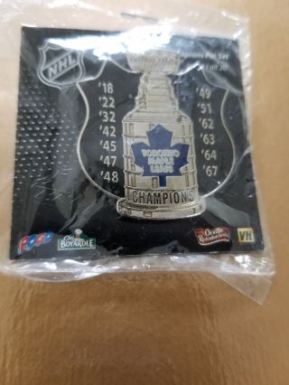 Nhl Stanley Cup Championship Shield Pin - Toronto Maple Leafs - 13 Years.