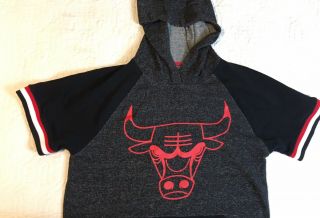 Chicago Bulls NBA Basketball Short Sleeve Hoodie Jacket Shirt Men Size Large 4