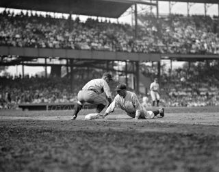 1925 Lou Gehrig At Yankee Stadium 8x10 Photo - York Ny Yankees Picture