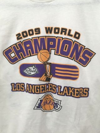 Vintage White NBA Los Angeles Lakers 2009 World Champion Shirt LARGE Kobe Bryant 2