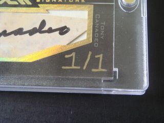 2009 UD Black NFL Don Hutson / Tony Canadeo Dual Cut Signatures Auto Gold 1/1 5