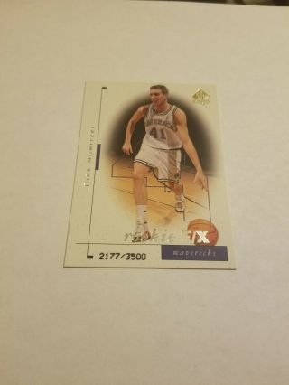 1998 Dirk Nowitzki Sp Authentic Rookie 2177/3500.
