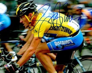 Lance Armstrong Signed Tour De France Cycling Action 8x10 Photo - Schwartz