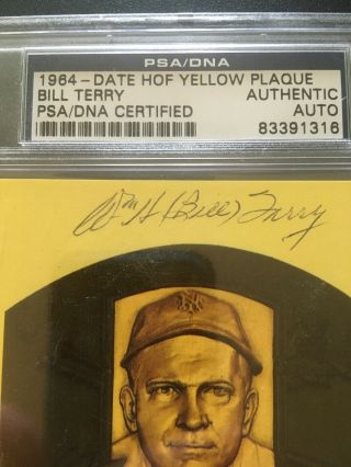 Bill Terry Autographed Post Card - PSA Slab 2