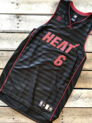 Lebron James Black Miami Heat Jersey M