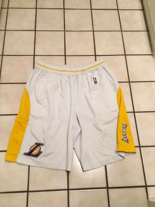 Vtg Nike Los Angeles Lakers Sewn Warm Up Kobe Shaq Lebron Davis Game Shorts Sz.  L