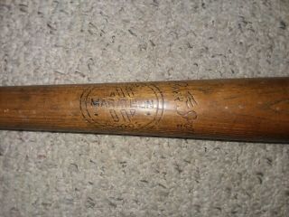 VINTAGE TED WILLIAMS WOOD BASEBALL BAT 34 inches professional model 1940s 2