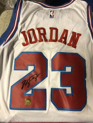 Michael Jordan Autographed Shirt Chicago Bulls 23 Signed Jersey