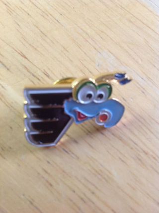 Nhl Philadelphia Flyers Hockey Pin Muppets Logo Gonzo