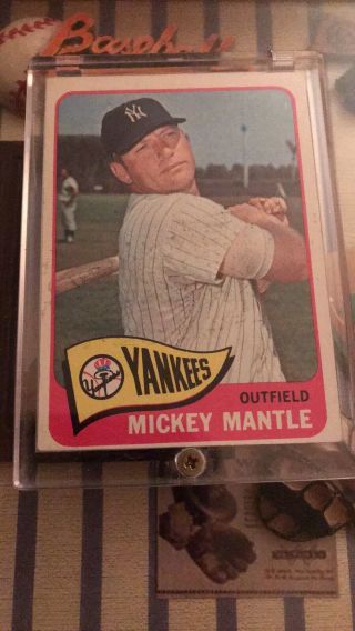 1965 Topps Mickey Mantle York Yankees 350 Baseball Card