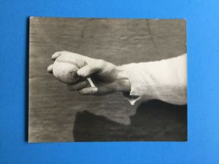 1926 Dutch Levsen 7 1/2 " X 9 1/2 " Pitching Hand Photo By Louis Van Oeyen Ex/nm