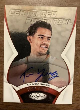 2018 - 19 Certified Potential Trae Young RC AUTO 3