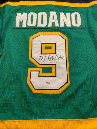 Mike Modano Signed Minnesota North Stars Jersey Psa/dna Dallas Stars
