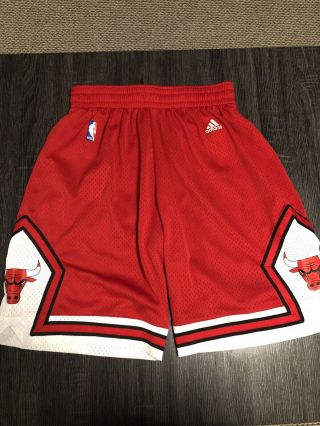 Adidas Swingman Nba Shorts Chicago Bulls Size Large 2009 Red Away