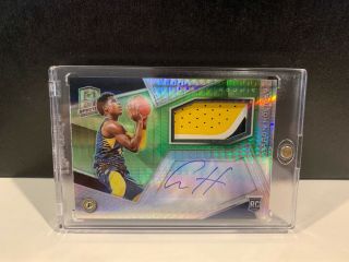 2018 - 19 Panini Spectra Aaron Holiday On Card Rpa 39/49