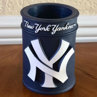 Ny York Yankees Plastic Drink Can Bottle Holder Koozie Coozie