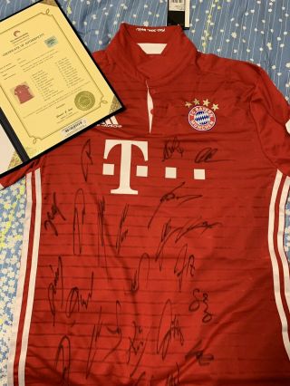 Bayern Munich 2016/2017 Signed Jersey Team And Manager Signed Authenticated