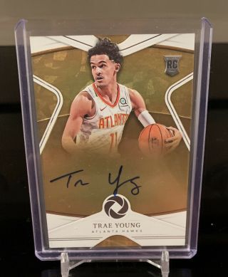 2018 - 19 Panini Opulence Trae Young Rookie On Card Auto 39/99 Hawks