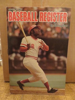 Official Baseball Register 1977 (the Sporting News)