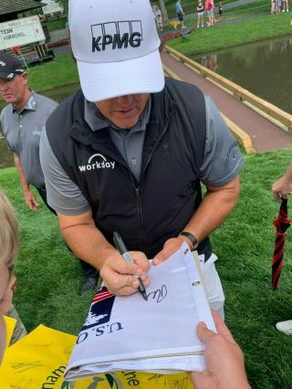 PHIL MICKELSON SIGNED AUTOGRAPH 2019 US OPEN FLAG GOLF PEBBLE BEACH PROOF 2