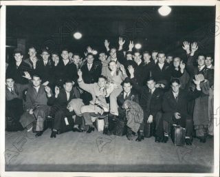 1935 St Marys Gaels Football Team Arrived In York Press Photo